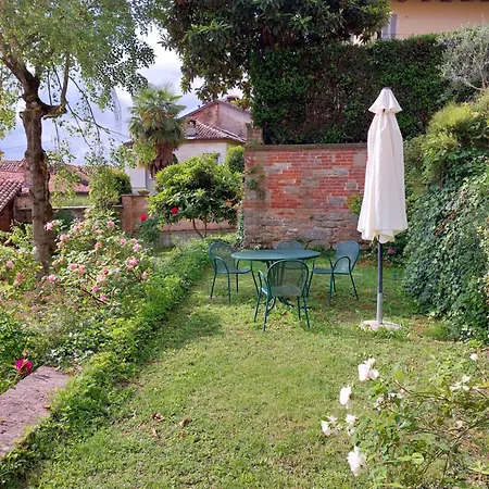 Lägenhet Il Giardino Di Olivia